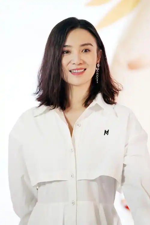 她40岁了,那么优秀怎么就没人娶她?