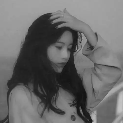 头像黑白图片2023最火爆女生伤感