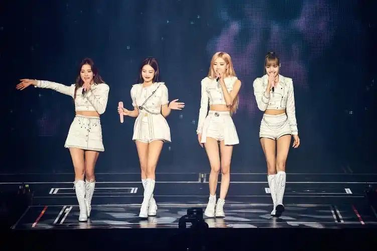 有没有blackpink全体的绝美合照