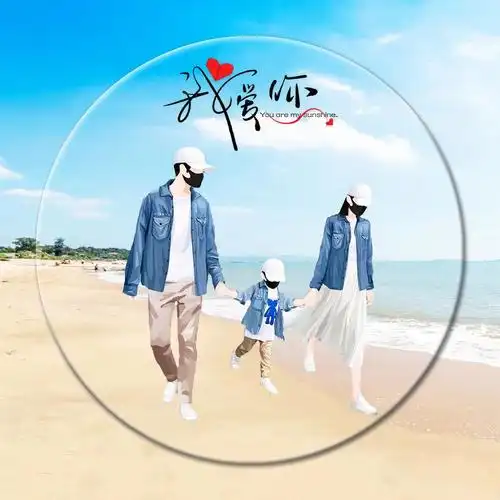 一家三口爸爸妈妈儿子