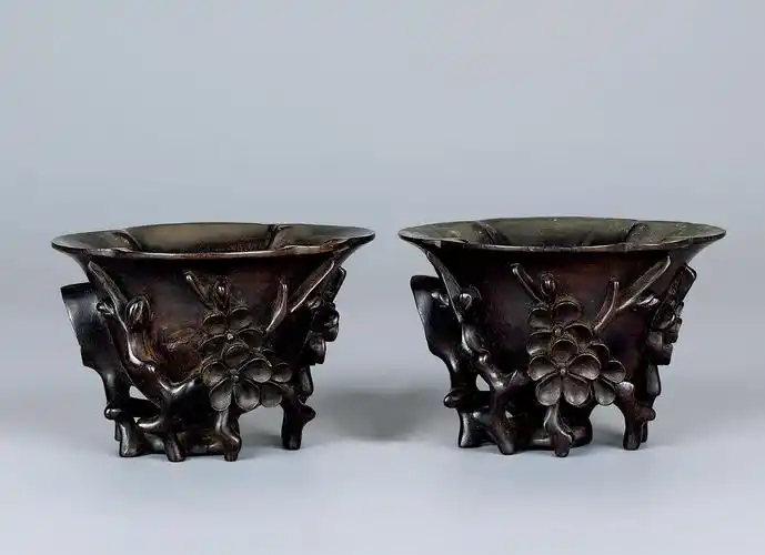 清 紫檀梅花杯 (一对)