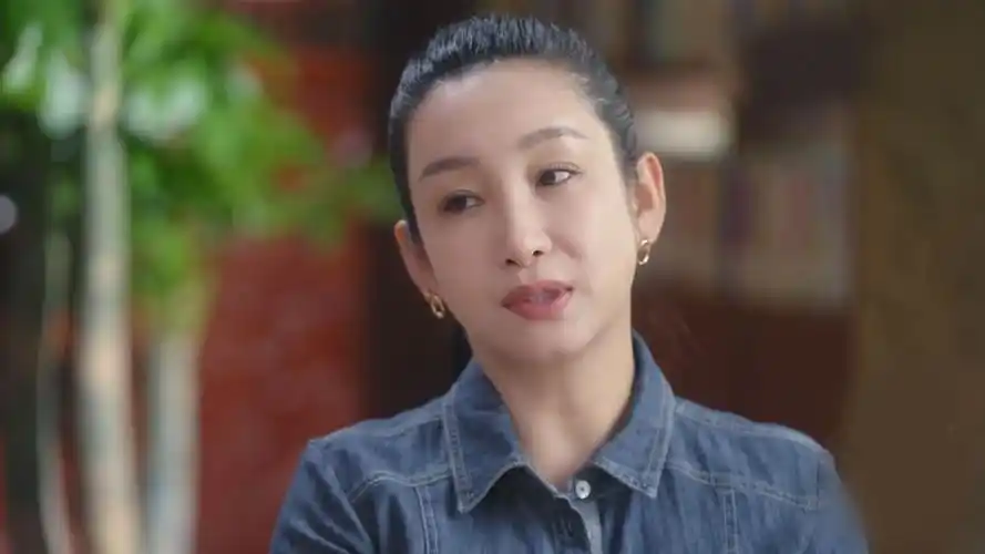 上综艺背的全是名牌包包,秦海璐到底有多豪气?_腾讯视频