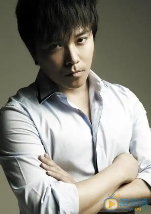 【陈思诚】个人资料简介(身高/生日/年龄)_【陈思诚】图片写真_生活