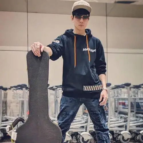 手机壁纸林俊杰