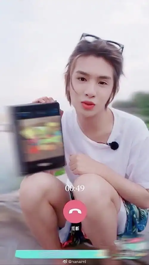 黄明昊justin夏日冲浪店