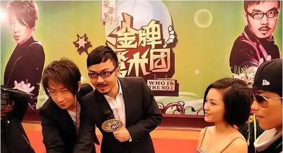 从歌坛天后,到公益路上的"大善人",韩红的坚持令人