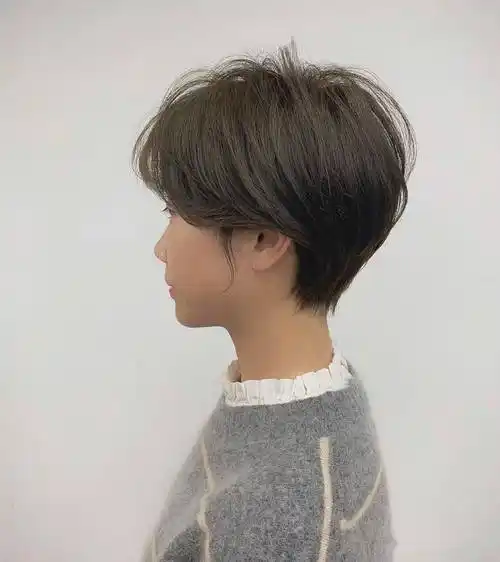 "35 款露耳超短发"_发型_短发_女生