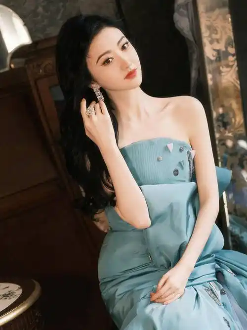 景甜女神时尚写真:优雅高贵,绝世佳人