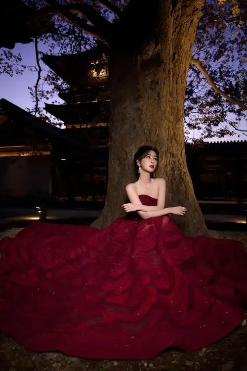 杨紫红玫瑰妆##杨紫 夜色玫瑰##杨紫这5s感觉世界都亮了##杨紫李现