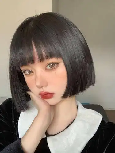 2021年流行这4款短发又a又可爱