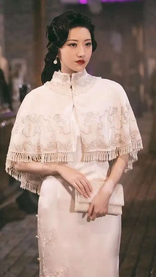 天地间那么大,都不如《司藤》的衣柜大,景甜剧中服饰盘点,惊艳 : 天地