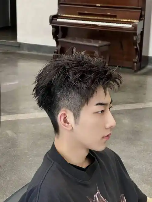 男士钢夹烫_发型_调整_视觉