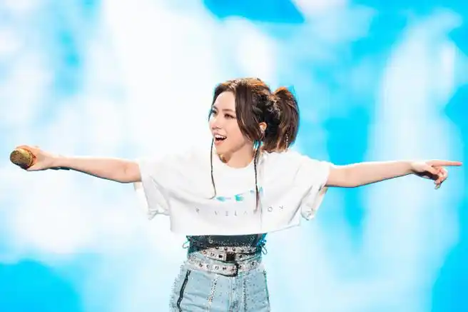 #邓紫棋iamgloria世界巡回演唱会#