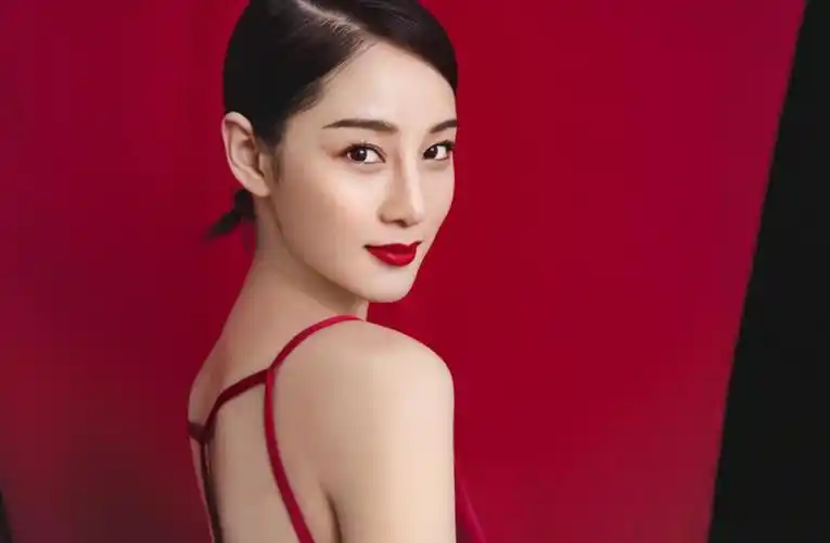 赵圆瑗,中国内地女演员,毕业于上海戏剧学院2007级古典舞表演专业本科