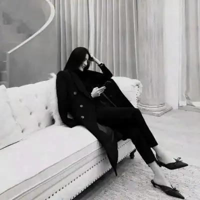 黑白御姐女头骚气范 超拽霸气御姐范头像