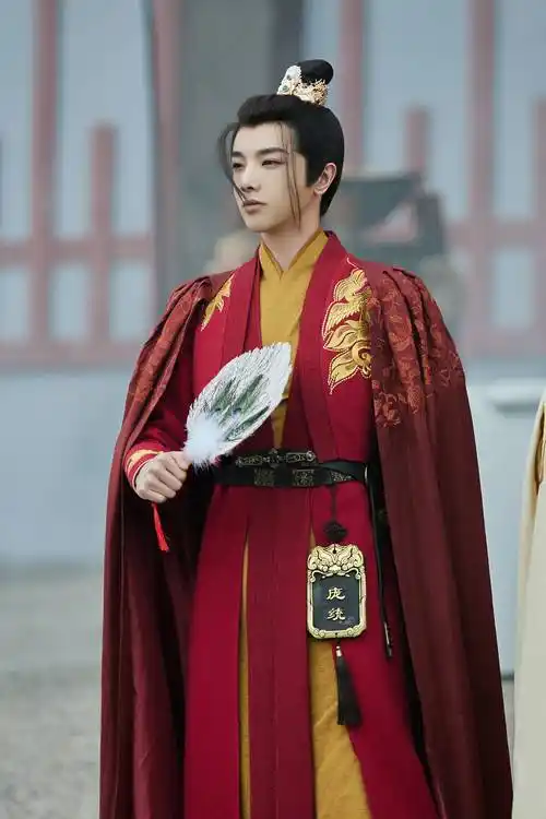 猎猎红袍鲜衣怒马华晨宇萌探探探案古装造型好评出圈