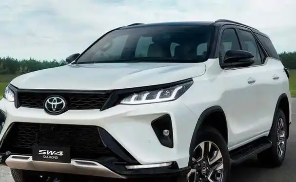 日前,丰田汽车在巴西发布了2024款丰田sw4车型《同款车型在泰国,印度