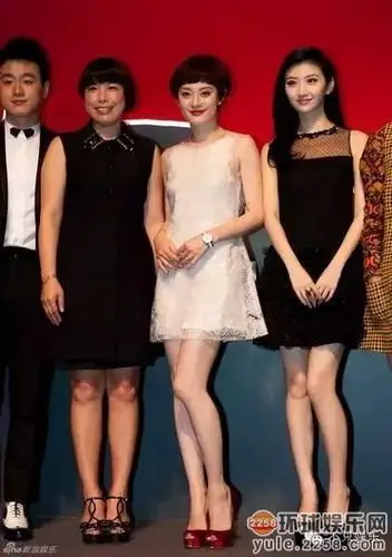 两人合影必有一伤除了身高白才是王道啊5