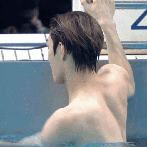 那些让人血条一空的线条|深v|王嘉尔|肌肉_网易订阅