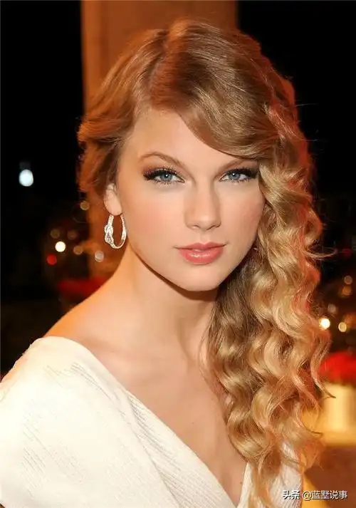 美国乡村音乐女歌手泰勒女歌手泰勒史薇芙特有多美
