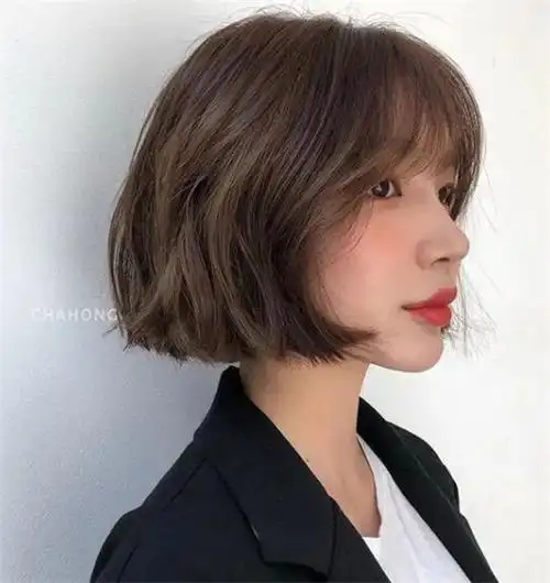 韩式短发水波纹卷发 复古风风潮快来看看吧