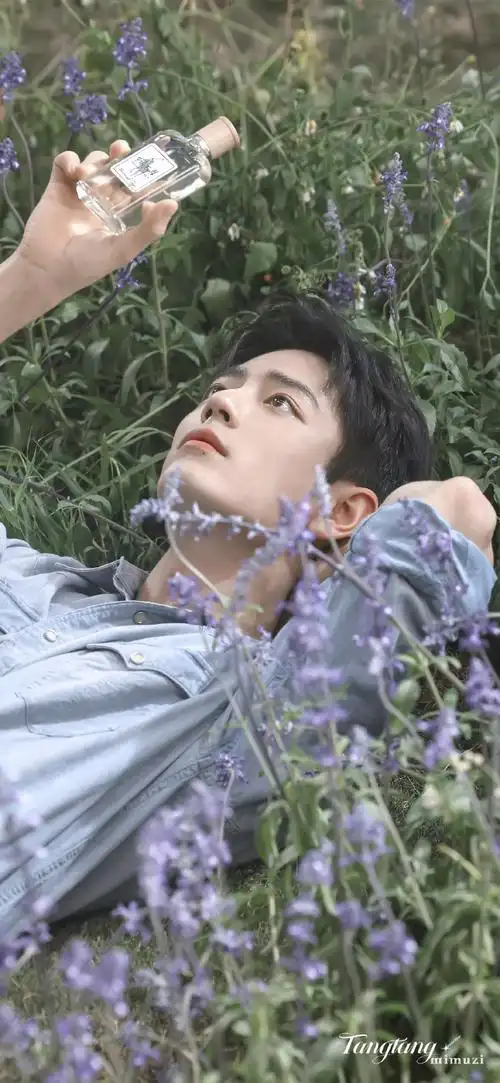 肖战壁纸##肖战三年72场话剧