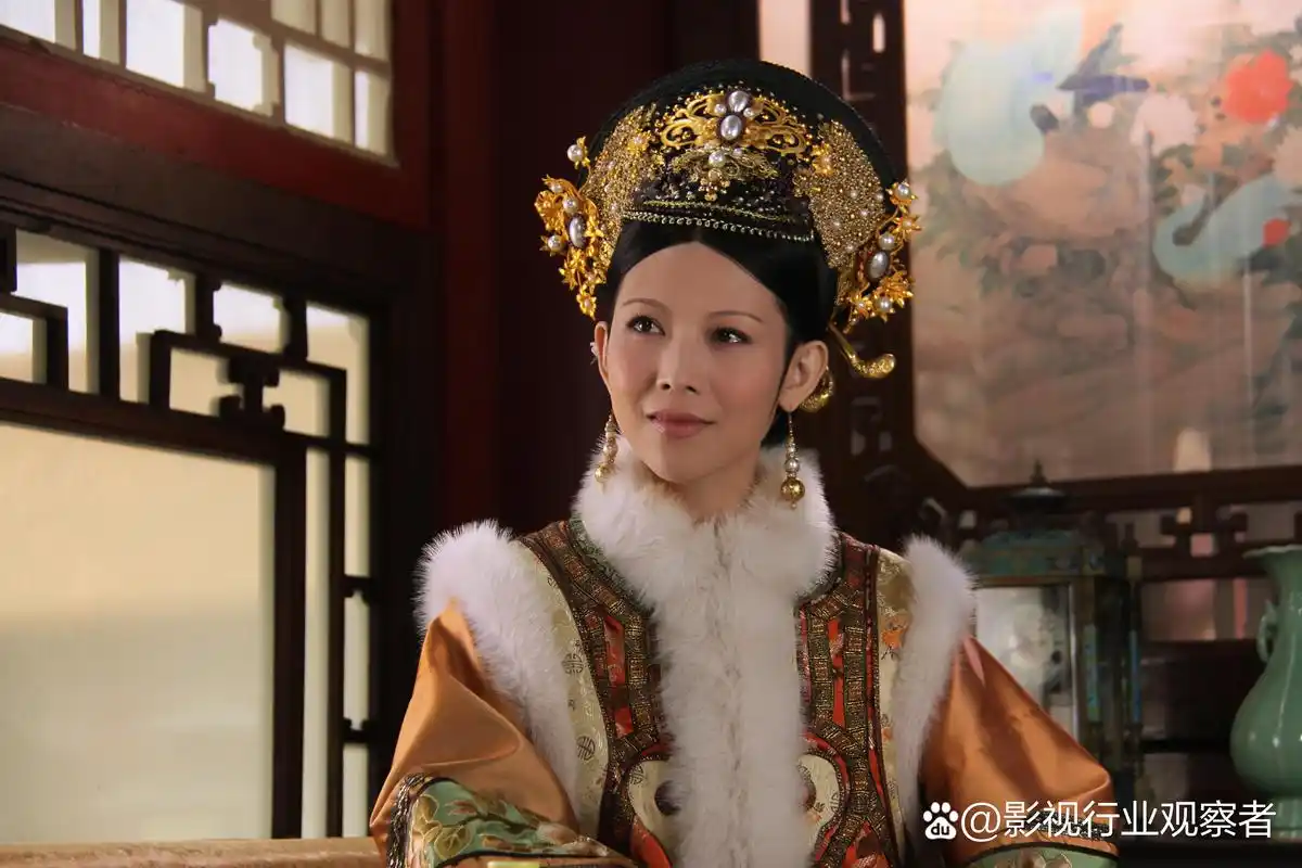 斓曦:沈眉庄的扮演者 斓曦是一位具有深厚戏剧素养和演技的女演员,她