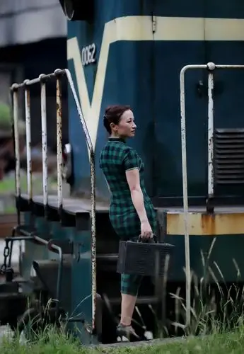 一个人静静地等待