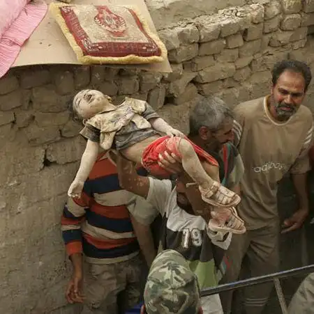 伊拉克萨德尔城遭遇美军空袭 45人死(图)