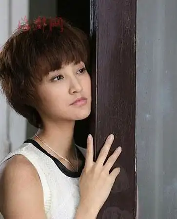 张歆艺写真图片