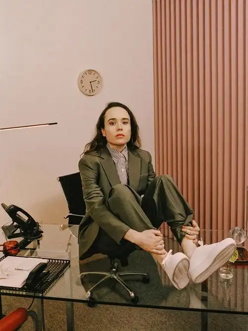 艾利奥特·佩吉 elliot page的图片