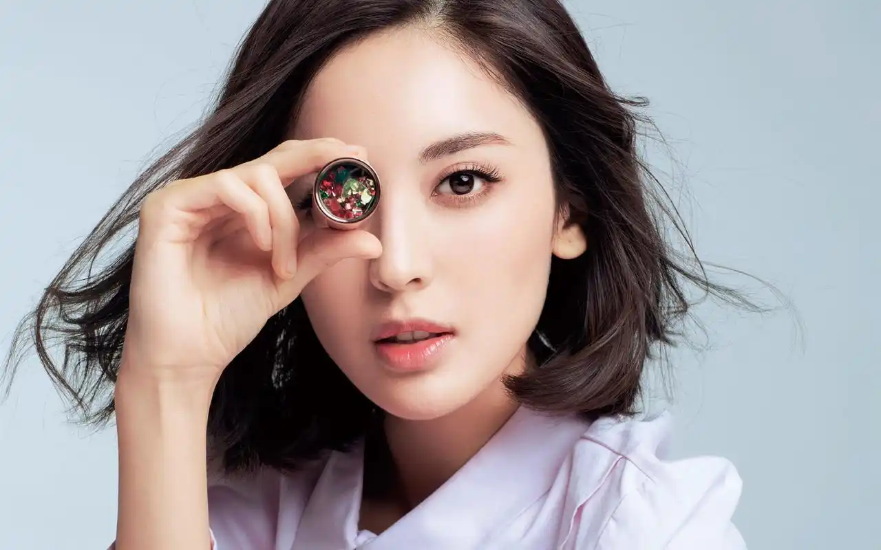 古力娜扎时尚写真电脑桌面壁纸下载