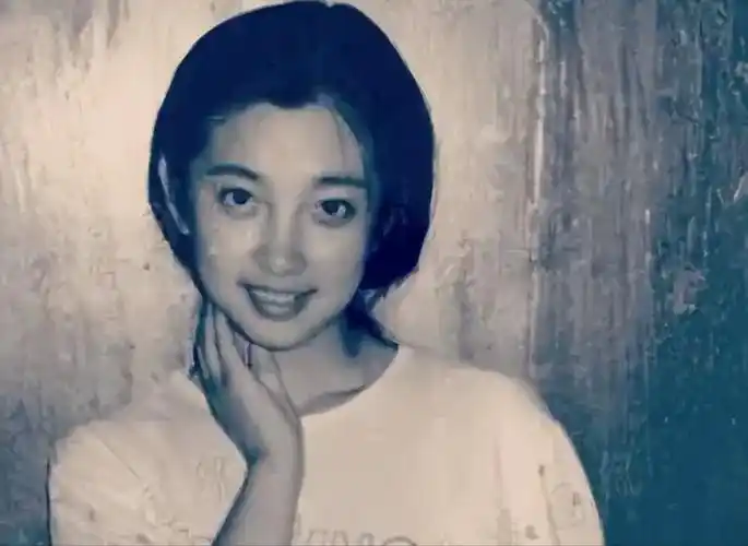 回顾任泉李冰冰不是我们班最漂亮的但她有张照片特吸引导演