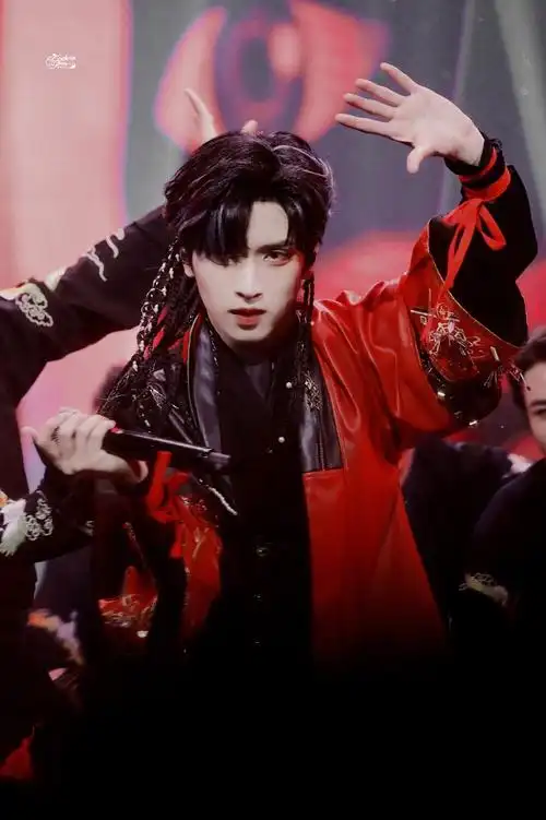 严浩翔 少年on fire《刀马旦》