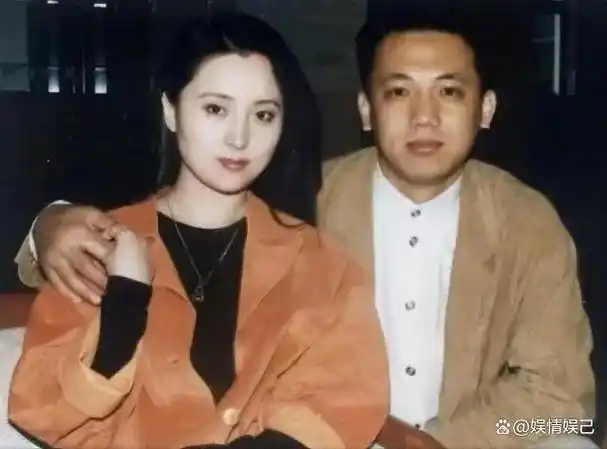 爱不一定要轰轰烈烈,甚至可以超越那一纸婚书,李建群和陈家林就是这样