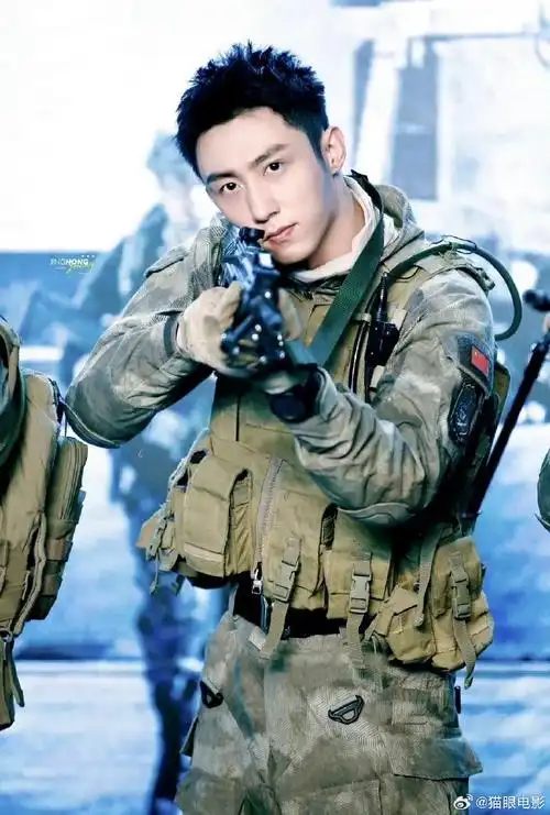 黄景瑜说维和小队全员浓人##黄景瑜想和朱亚文二搭演兄弟