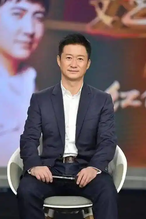 49岁吴京现身福建厦门!