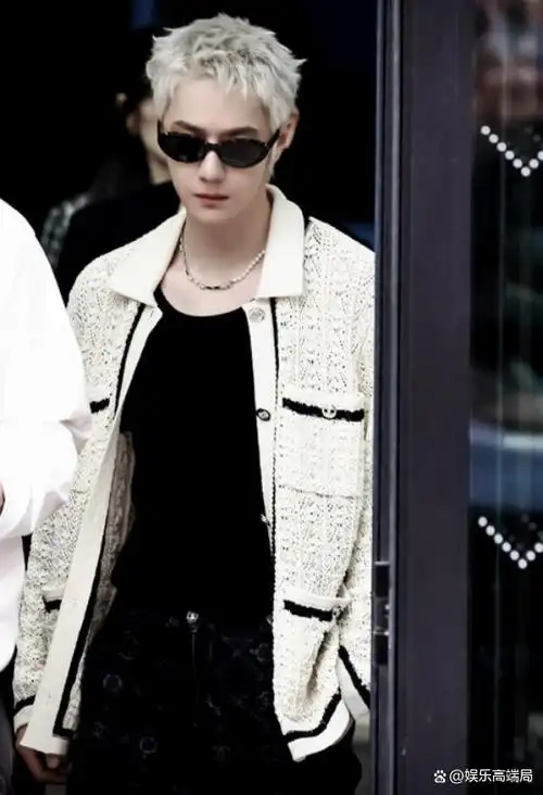 巴黎时装周王一博备受期待唐嫣刘诗诗状态回春刘雨昕高待遇