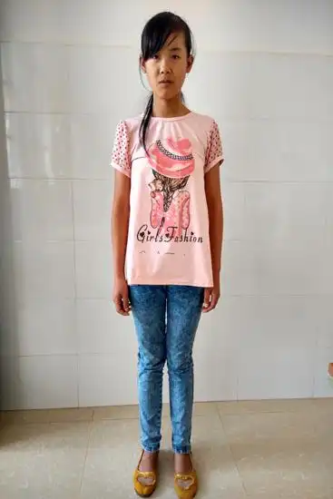 梁冬萍,女,12岁,壮族,是广西南宁市邕宁区蒲庙镇良信小学六(3)班学生.