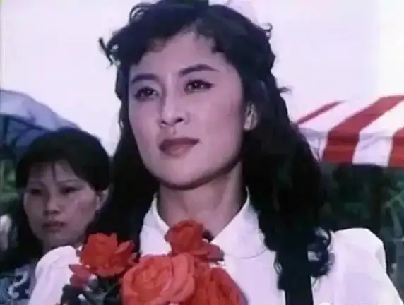 老照片(1103) 演员邓星,曾经在电影《海外赤子》中饰演年 - 抖音