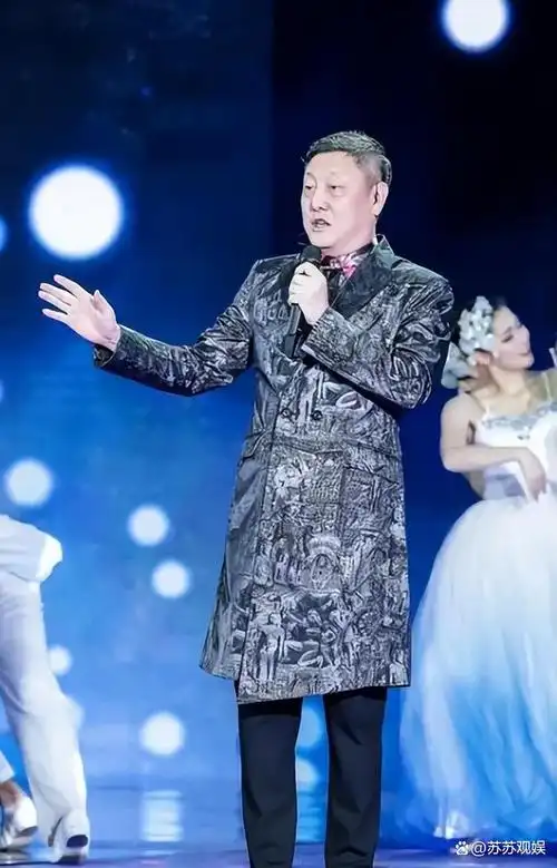 韩磊,1968年出生于内蒙古呼和浩特,中国著名男歌手.