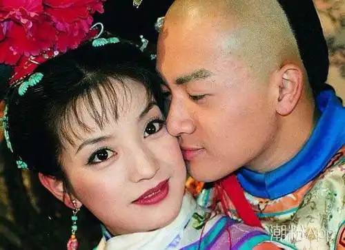 苏有朋赵薇为什么会有一样的【纹身】 二人相爱过吗