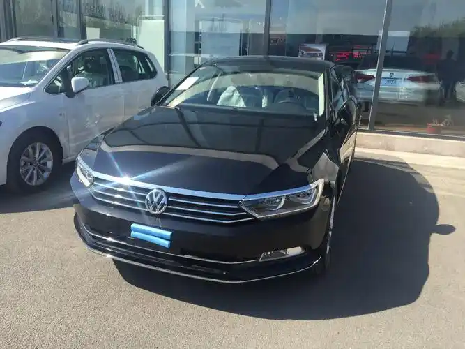 大众迈腾2.0t报价多少 空间配置暴虐同级