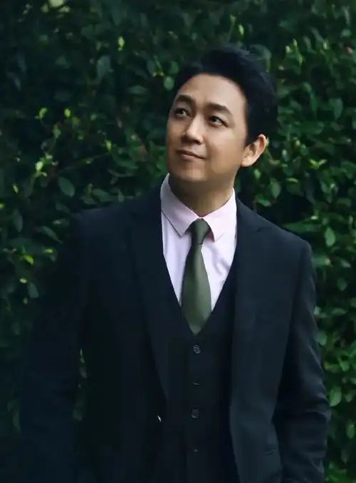 每日八卦杜江霍思燕翻脸潘粤明连累老师张彬彬搭上资本花