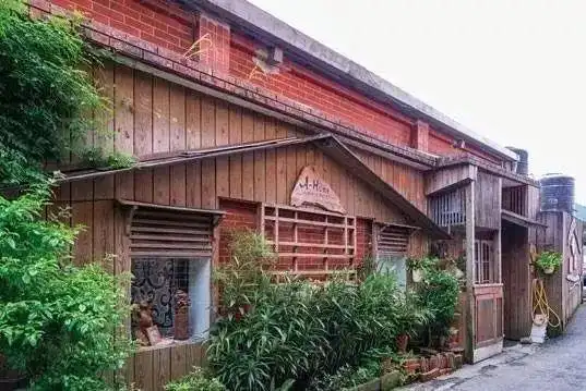 在被人放弃的小村落,这对夫妻一住就20年,每天都很开心!