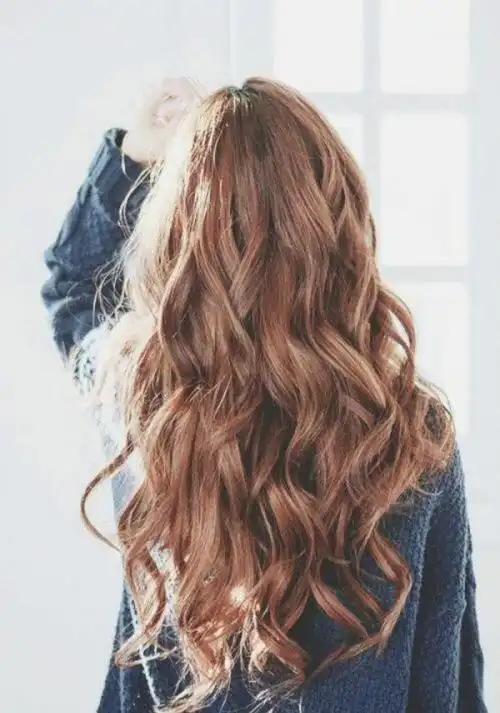 长发及腰了,想试一下水波纹?