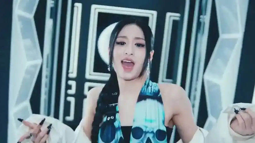 正式出道.yg新女团babymonster新曲《sheesh》韩网真实反应