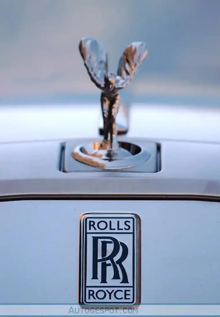 豪车劳斯莱斯车标震撼亮相 - 抖音