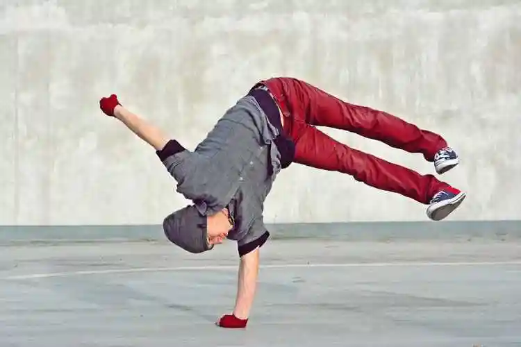 青少年舞蹈群体