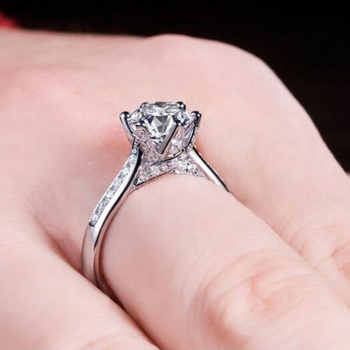 钻石戒指女18k金婚戒六爪一克拉群镶结婚50分铂金钻戒gia定制